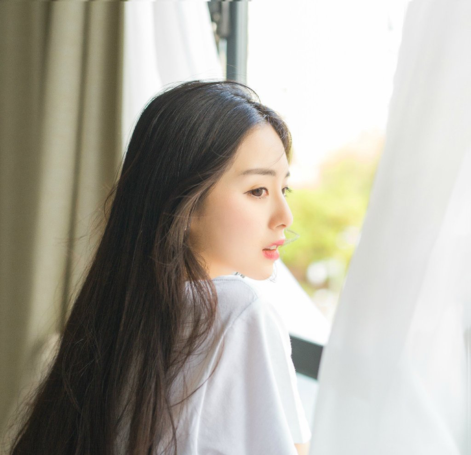 “这就叫运筹帷幄，好好学吧，别一天到晚只想着打仗。”庞统傲然一笑，那一张臭脸，配上现在不可一世的表情，让魏延有种上去狠狠揍他一顿的冲动。